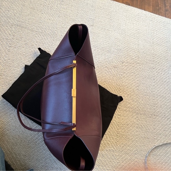 Celine Clasp Cabas Tote - Picture 12 of 16